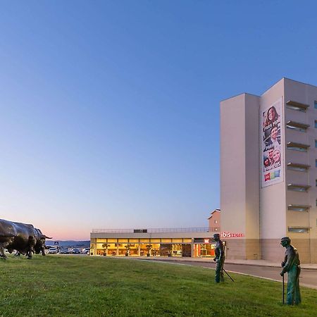 Hotel Ibis Браганса Екстер'єр фото