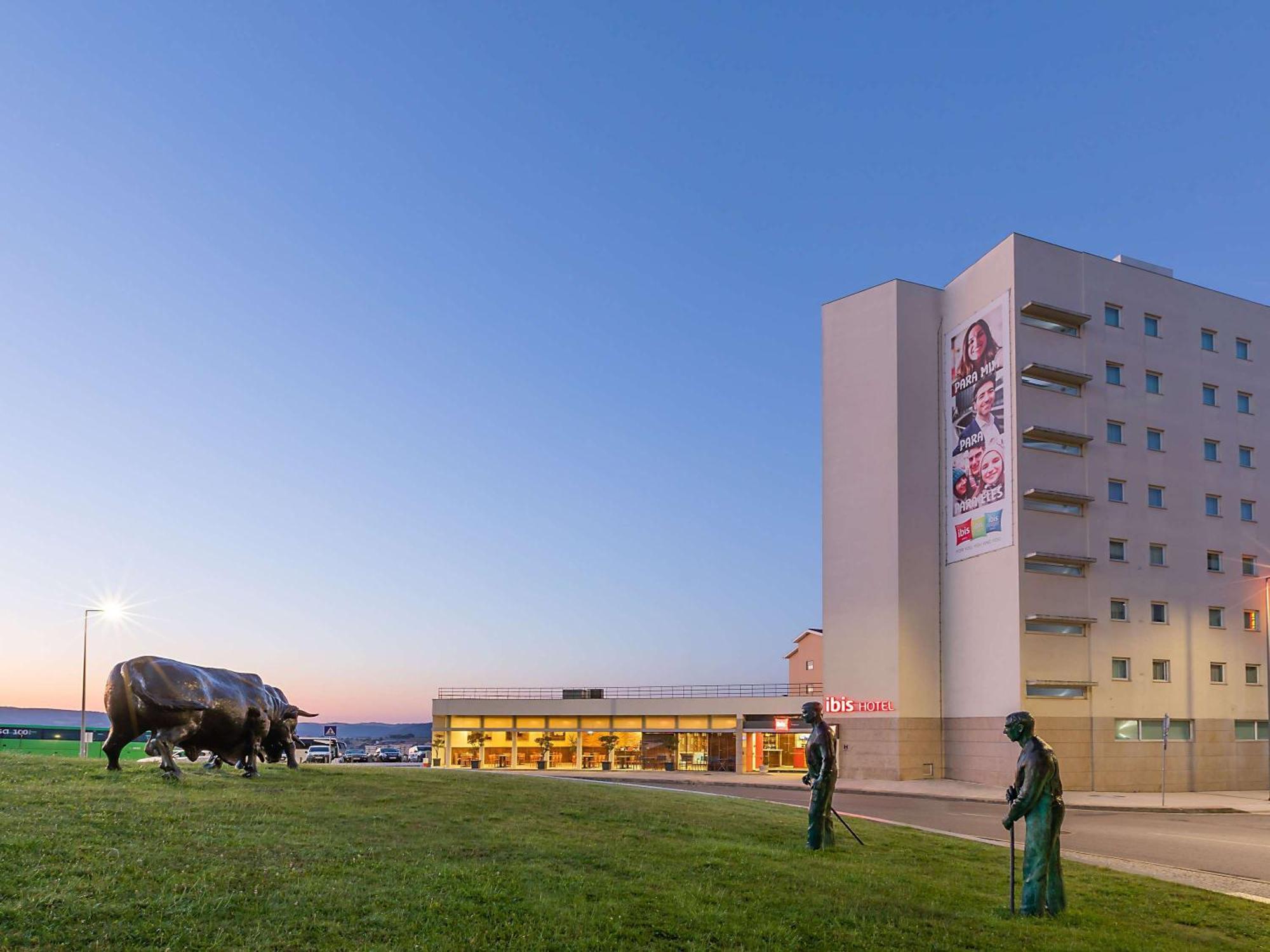 Hotel Ibis Браганса Екстер'єр фото